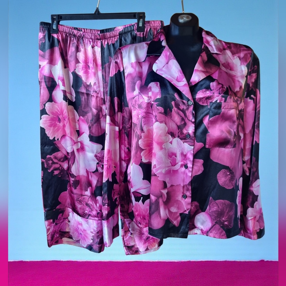 Linea Donatella Satin Floral Pink and Black 2-Piece Pajama Set Size L